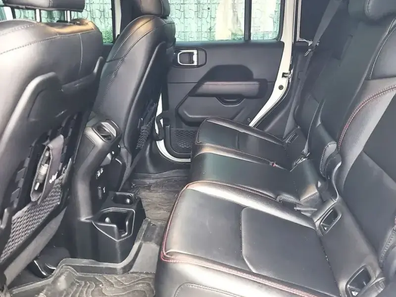 2021 Jeep Gladiator с пробегом 115 000 км