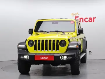 2023 Jeep Gladiator с пробегом 23 740 км