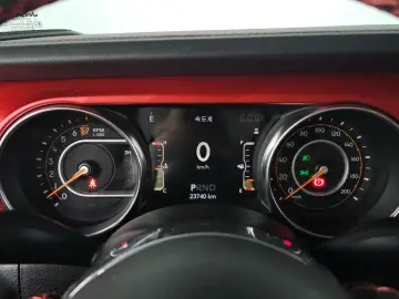 2023 Jeep Gladiator с пробегом 23 740 км