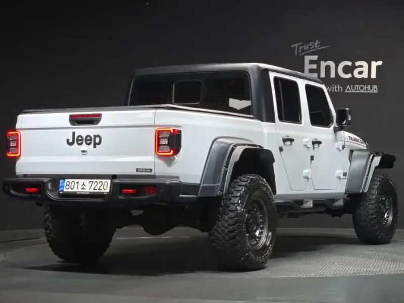 2021 Jeep Gladiator с пробегом 42 111 км