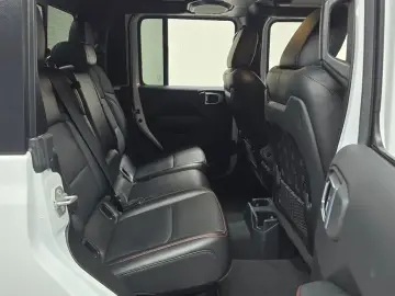 2021 Jeep Gladiator с пробегом 42 111 км