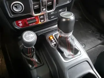 2021 Jeep Gladiator с пробегом 62 582 км