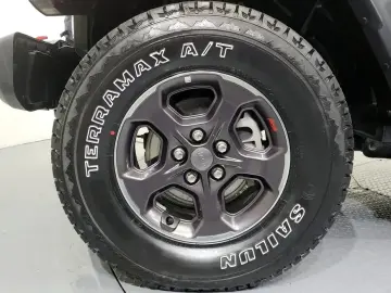 2021 Jeep Gladiator с пробегом 38 356 км