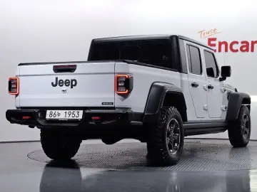 2021 Jeep Gladiator с пробегом 16 524 км
