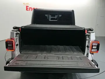 2021 Jeep Gladiator с пробегом 16 524 км