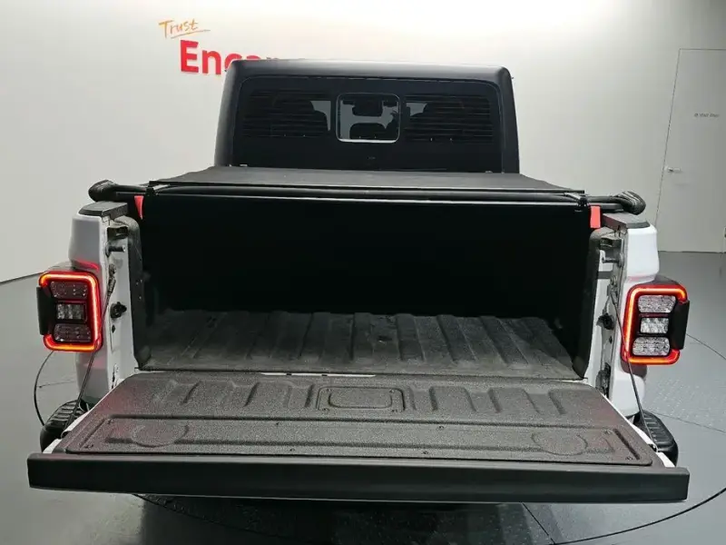 2021 Jeep Gladiator с пробегом 16 524 км