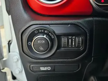 2021 Jeep Gladiator с пробегом 78 775 км