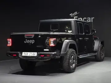 2021 Jeep Gladiator с пробегом 92 045 км