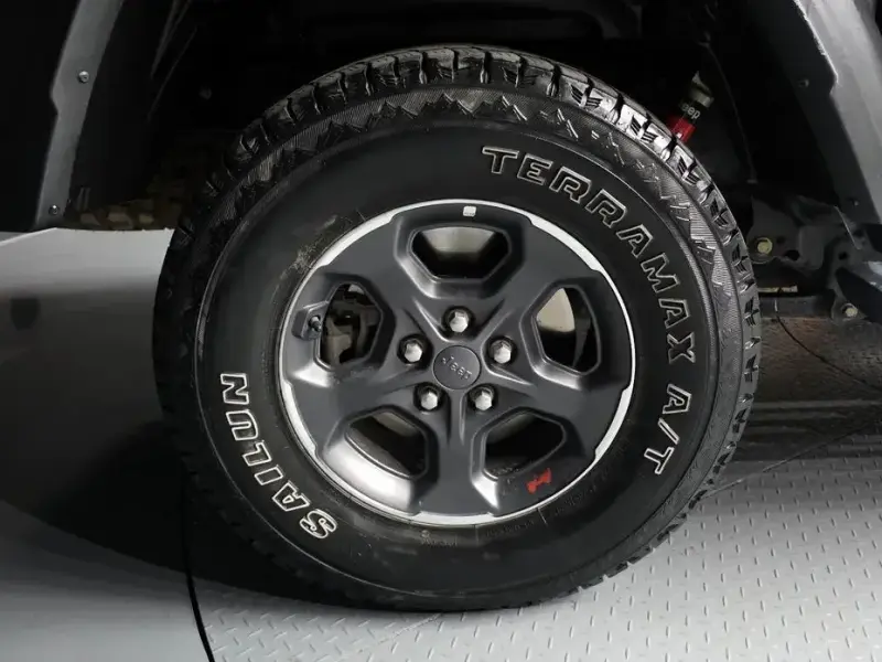 2021 Jeep Gladiator с пробегом 92 045 км