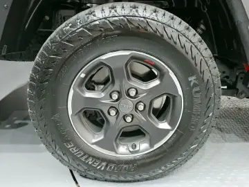 2021 Jeep Gladiator с пробегом 86 009 км
