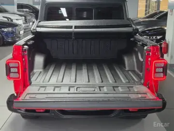 2021 Jeep Gladiator с пробегом 46 000 км