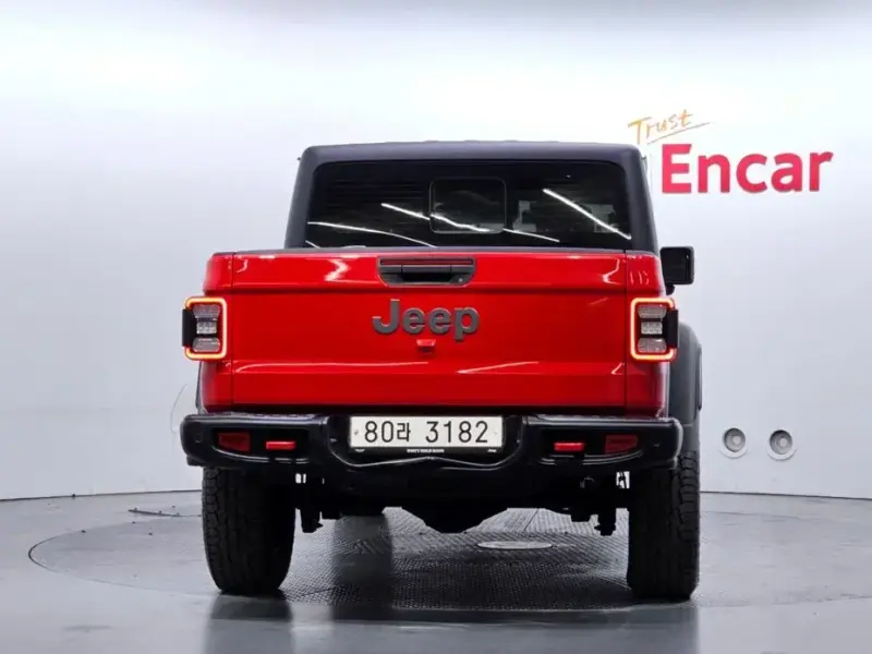 2021 Jeep Gladiator с пробегом 31 849 км