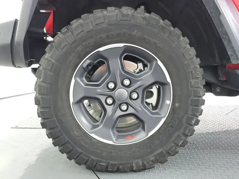 2023 Jeep Gladiator с пробегом 36 584 км