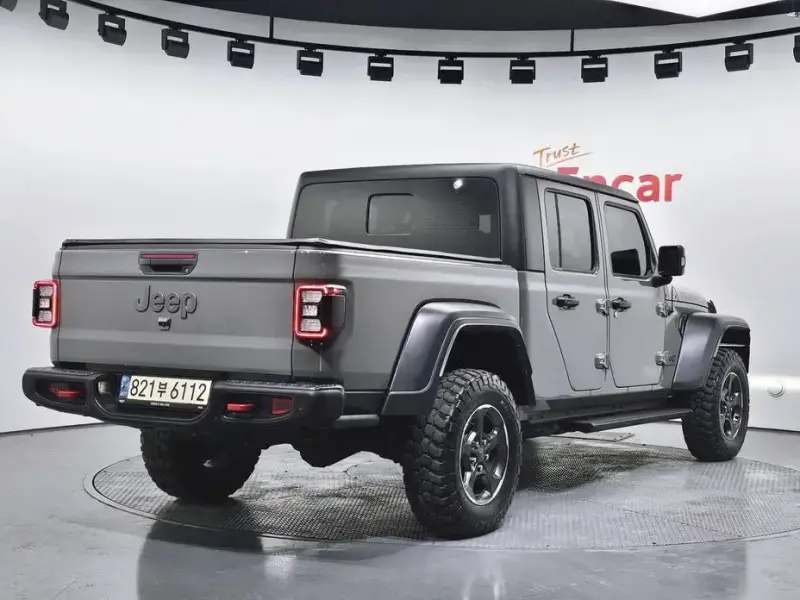 2022 Jeep Gladiator с пробегом 31 496 км