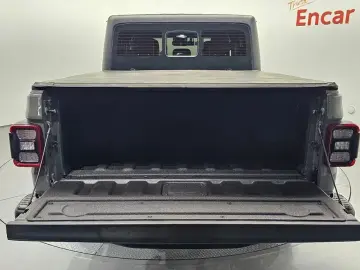 2022 Jeep Gladiator с пробегом 31 496 км