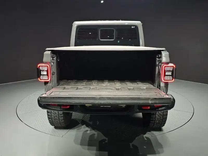 2021 Jeep Gladiator с пробегом 62 626 км