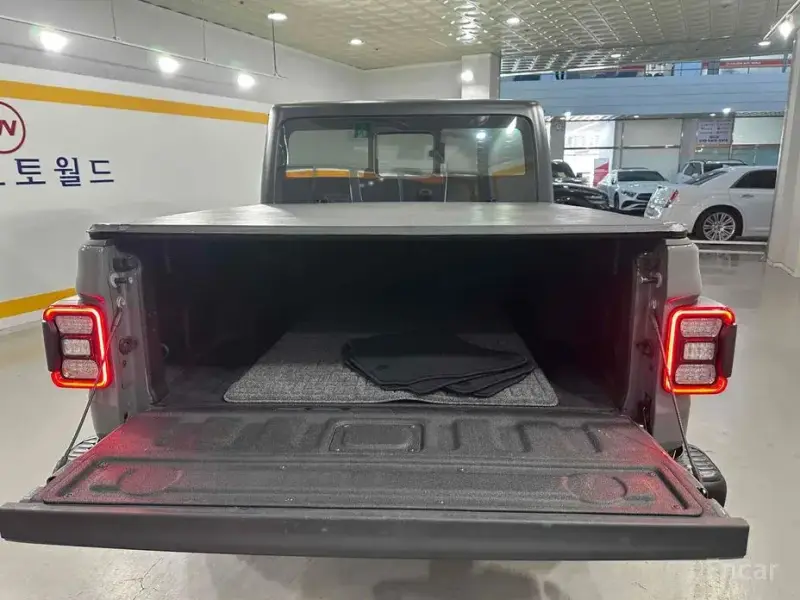 2021 Jeep Gladiator с пробегом 42 719 км