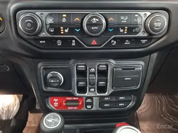 2023 Jeep Gladiator с пробегом 41 045 км