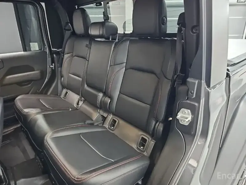 2023 Jeep Gladiator с пробегом 41 045 км