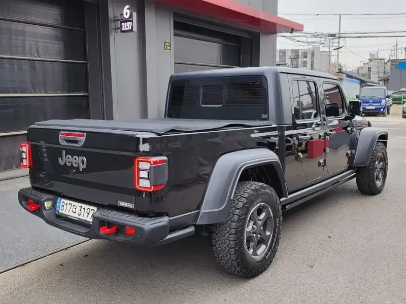 2021 Jeep Gladiator с пробегом 81 948 км