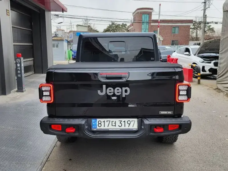 2021 Jeep Gladiator с пробегом 81 948 км