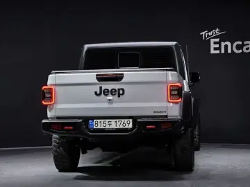 2021 Jeep Gladiator с пробегом 32 832 км