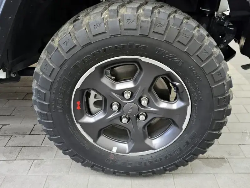 2021 Jeep Gladiator с пробегом 32 832 км