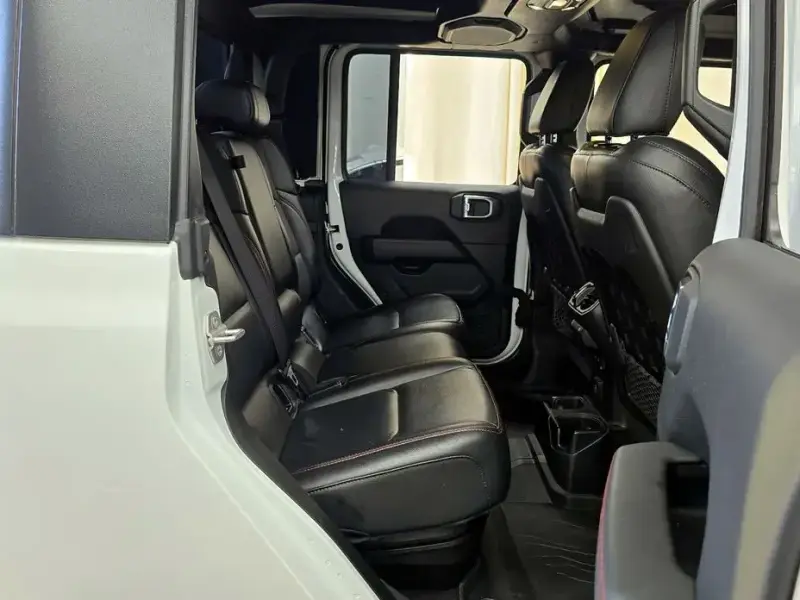 2021 Jeep Gladiator с пробегом 32 832 км
