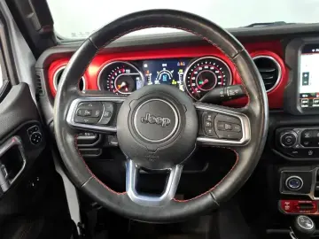 2021 Jeep Gladiator с пробегом 32 832 км