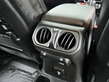 2021 Jeep Gladiator с пробегом 28 149 км