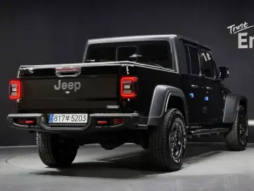 2021 Jeep Gladiator с пробегом 57 570 км