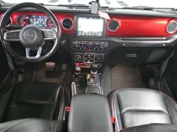 2021 Jeep Gladiator с пробегом 45 787 км