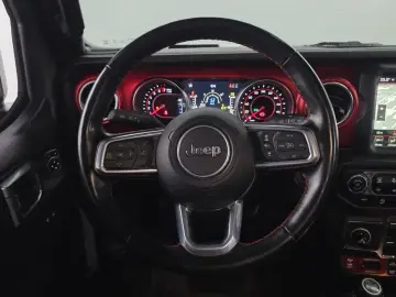 2021 Jeep Gladiator с пробегом 45 787 км