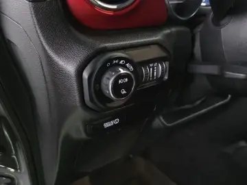 2021 Jeep Gladiator с пробегом 45 787 км