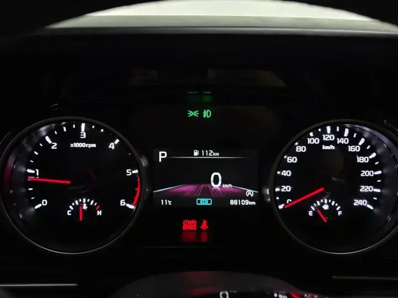 2022 Kia Carnival с пробегом 88 109 км