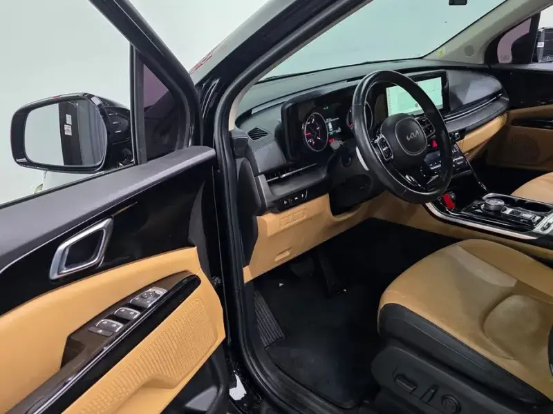 2022 Kia Carnival с пробегом 88 109 км