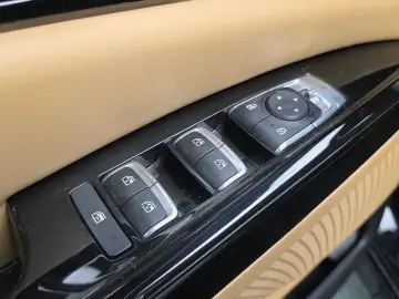 2022 Kia Carnival с пробегом 88 109 км