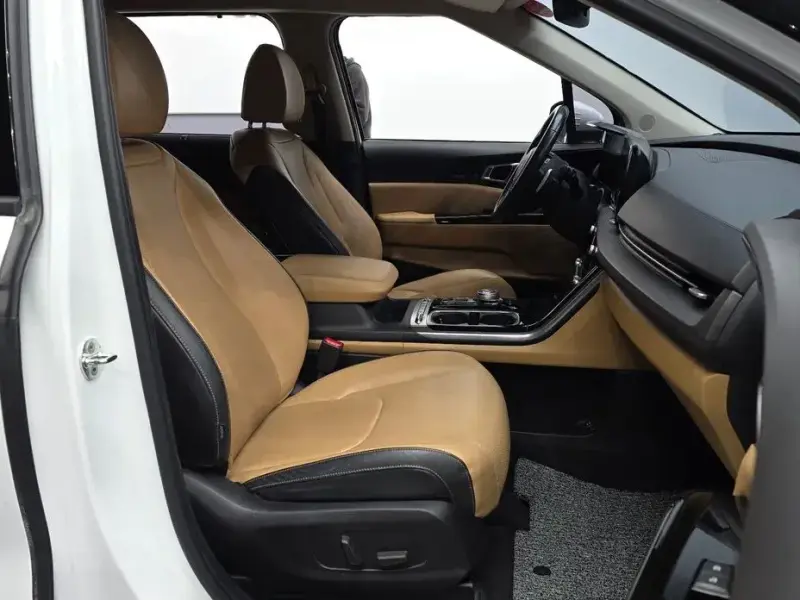2021 Kia Carnival с пробегом 143 058 км