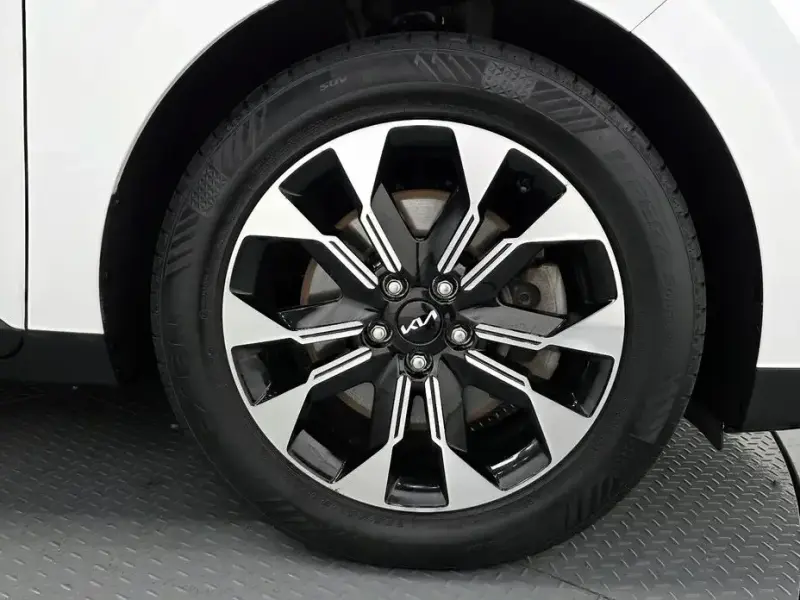 2022 Kia Carnival с пробегом 138 685 км
