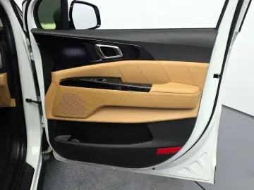 2022 Kia Carnival с пробегом 138 685 км