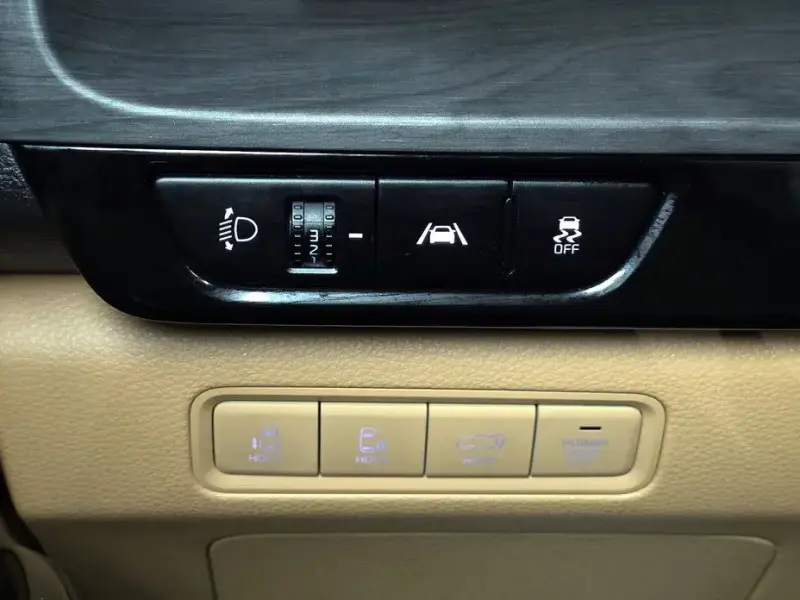 2022 Kia Carnival с пробегом 138 685 км