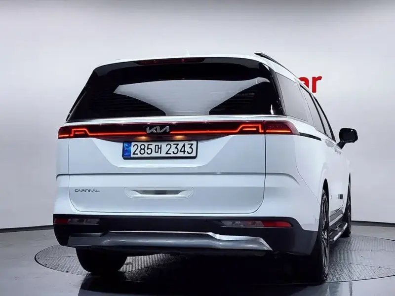 2022 Kia Carnival с пробегом 122 174 км