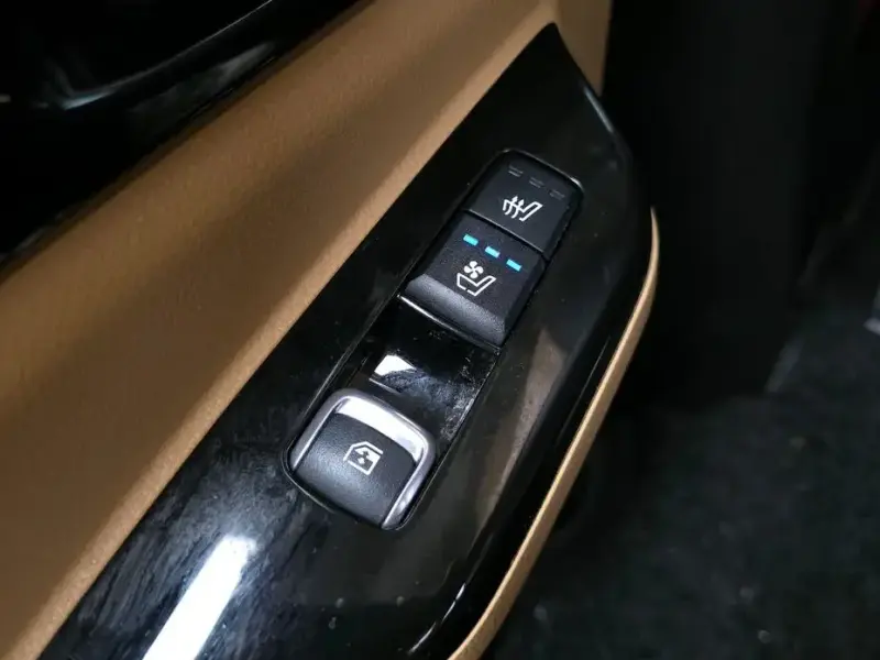 2022 Kia Carnival с пробегом 138 685 км