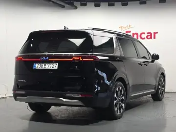 2022 Kia Carnival с пробегом 141 300 км