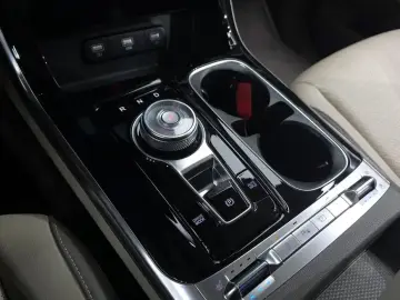 2022 Kia Carnival с пробегом 141 300 км