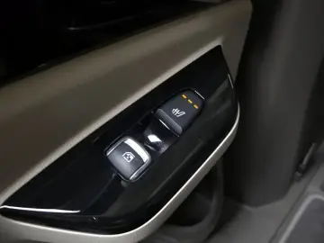 2022 Kia Carnival с пробегом 141 300 км