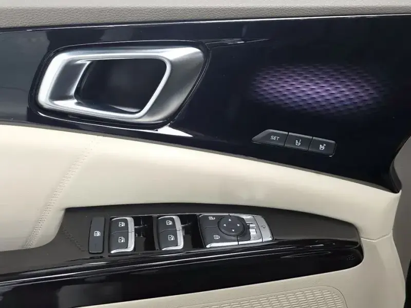 2022 Kia Carnival с пробегом 141 300 км