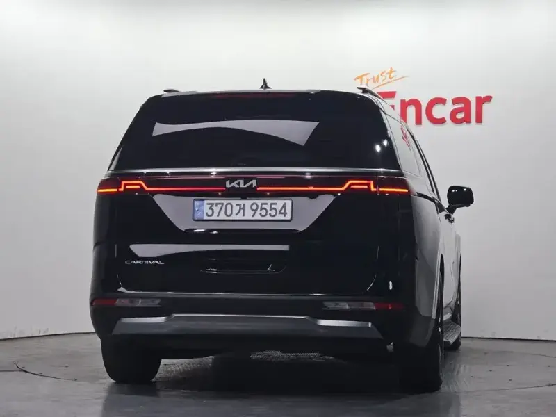 2022 Kia Carnival с пробегом 84 551 км