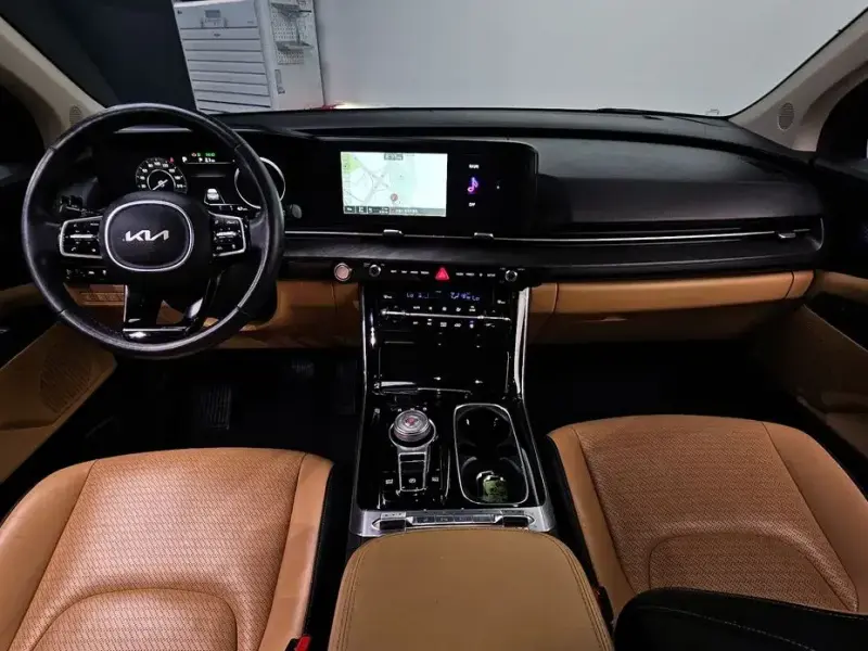 2022 Kia Carnival с пробегом 84 551 км