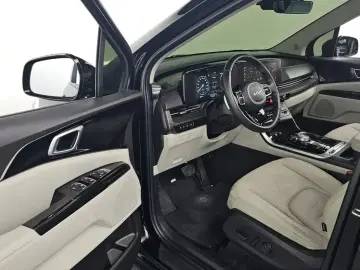 2022 Kia Carnival с пробегом 73 885 км